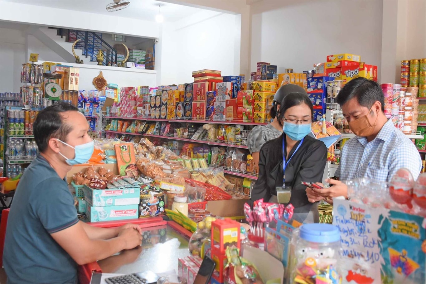 Cuộc chuyển mình của hàng triệu hộ kinh doanh - Ảnh 2.