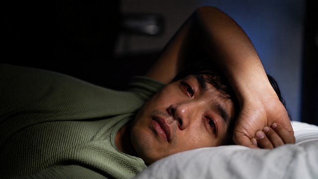 Nếu đang khổ sở vì trằn trọc thâu đêm, hãy thử ngay phương pháp trị mất ngủ không dùng thuốc được WHO khuyến nghị- Ảnh 1.