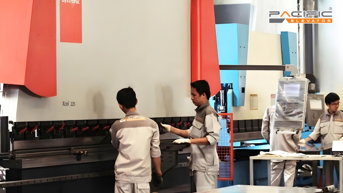 Thang máy – Hạ tầng thầm lặng của đô thị Việt Nam - Ảnh 4. Thang máy – Hạ tầng thầm lặng của đô thị Việt Nam - Ảnh 4.