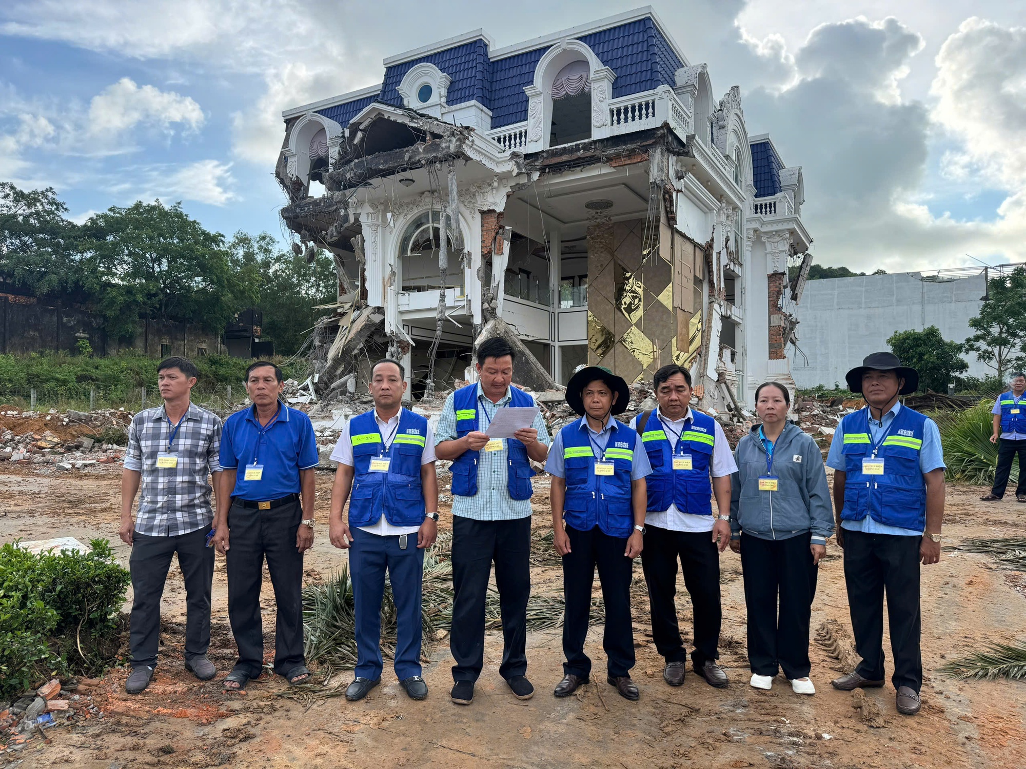 Cưỡng chế “biệt phủ” từng gây bức xúc ở Phú Quốc - Ảnh 4.