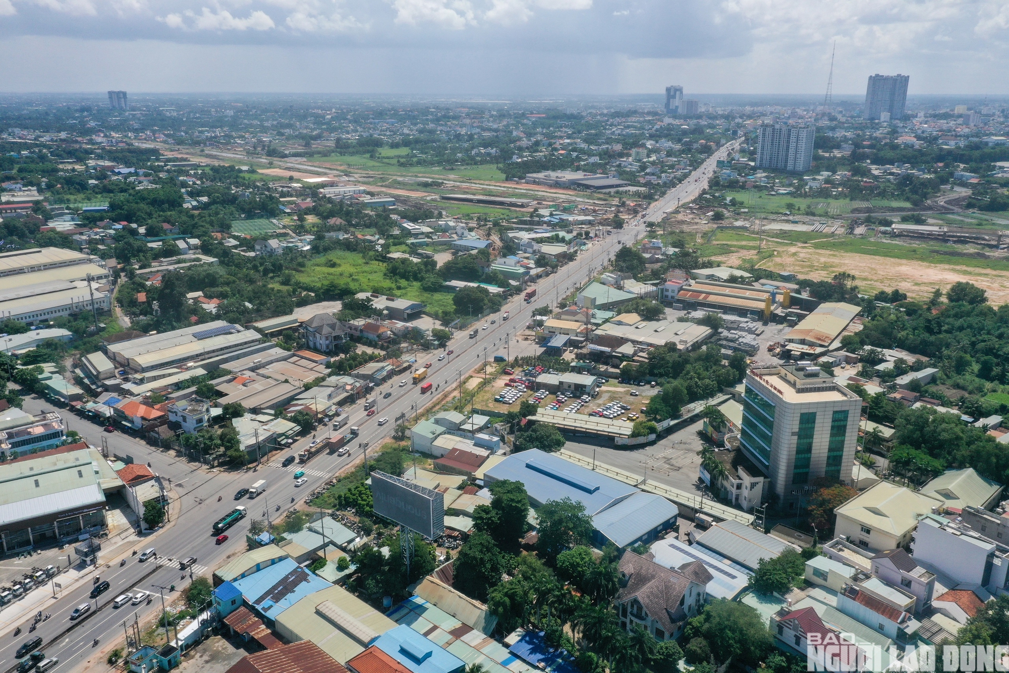 TPHCM tăng tốc thực hiện dự án Quốc lộ 13 và suối Cái- Ảnh 1. TPHCM tăng tốc thực hiện dự án Quốc lộ 13 và suối Cái- Ảnh 1.