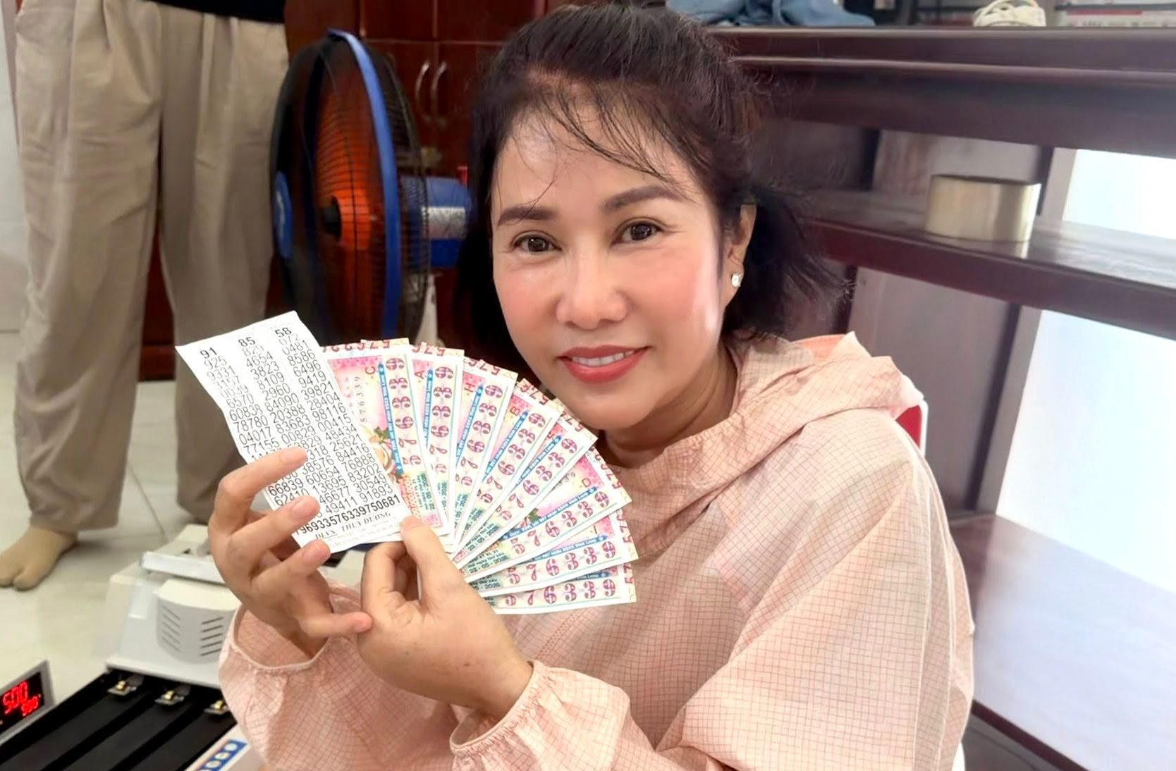 Đi uống trà sữa, “em trai 2k” trúng độc đắc 16 tỉ đồng xổ số miền Nam - Ảnh 2.