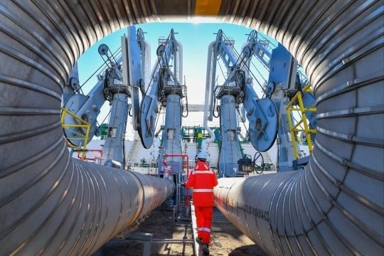 Ông Putin rời Bắc Kinh, siêu đường ống 50 tỷ m³ khí đốt Nga sang Trung Quốc vẫn bỏ ngỏ: Khúc mắc nằm ở đâu?- Ảnh 1.