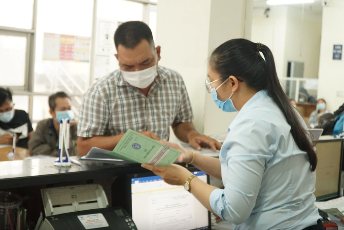 Hàng loạt khoản trợ cấp BHXH sắp tăng mạnh - Ảnh 2.