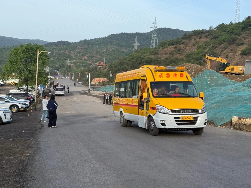 Nổ mỏ than ở Sơn Tây: 82 người chết, nhiều người mắc kẹt - Ảnh 1.
