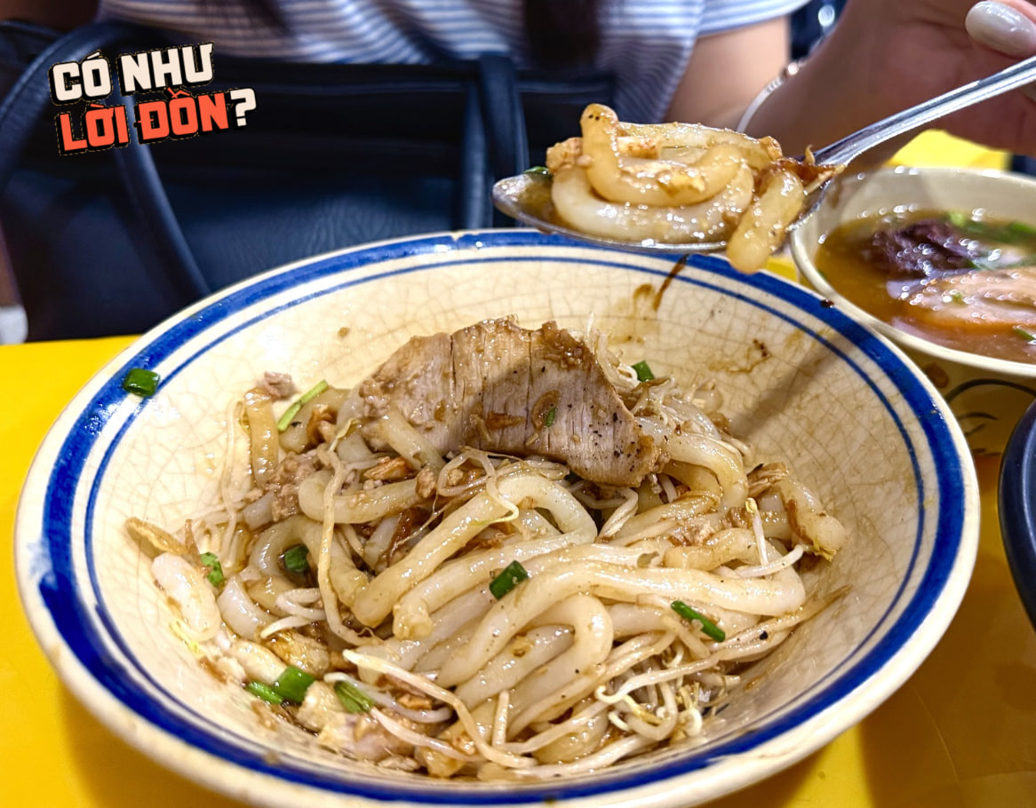 Thử bánh canh cua trộn khô tại Phú Nhuận: Không chan nước nhưng vẫn hút khách nhờ phần sốt cua đặc biệt- Ảnh 5.