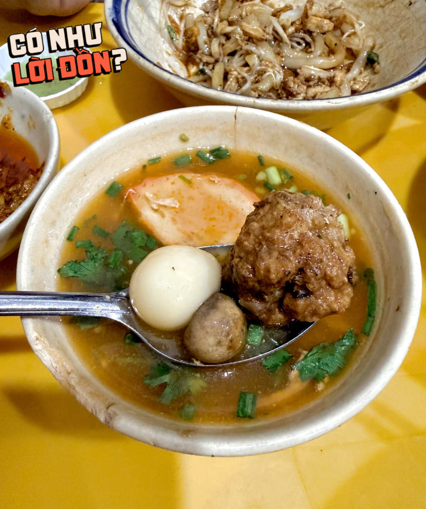Thử bánh canh cua trộn khô tại Phú Nhuận: Không chan nước nhưng vẫn hút khách nhờ phần sốt cua đặc biệt- Ảnh 7.
