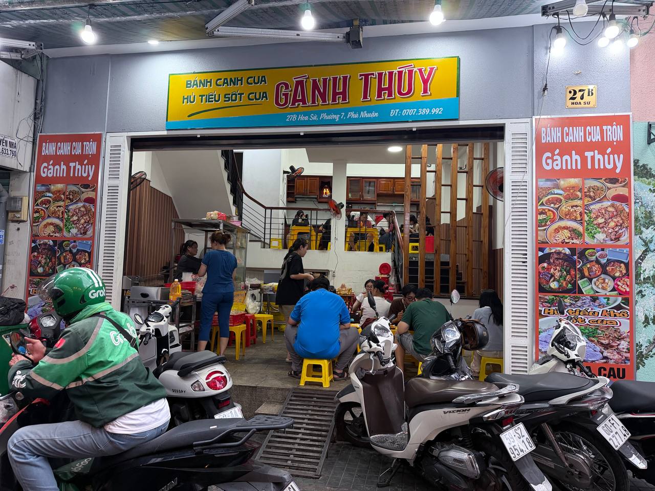 Thử bánh canh cua trộn khô tại Phú Nhuận: Không chan nước nhưng vẫn hút khách nhờ phần sốt cua đặc biệt- Ảnh 2.