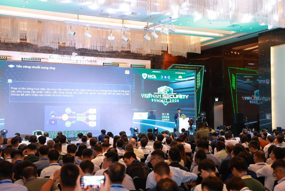 Cảnh báo từ chuyên gia IBM: AI có thể "phản bội" và dâng toàn bộ bí mật kinh doanh cho đối thủ- Ảnh 3.