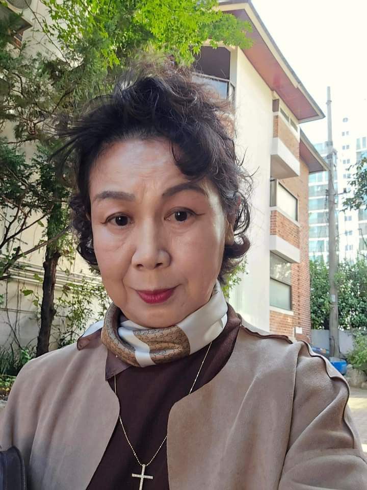 “Tiền dưỡng già đừng giao hết cho con”: Bài học đau lòng của nhiều người lớn tuổi sau tuổi nghỉ hưu- Ảnh 1.