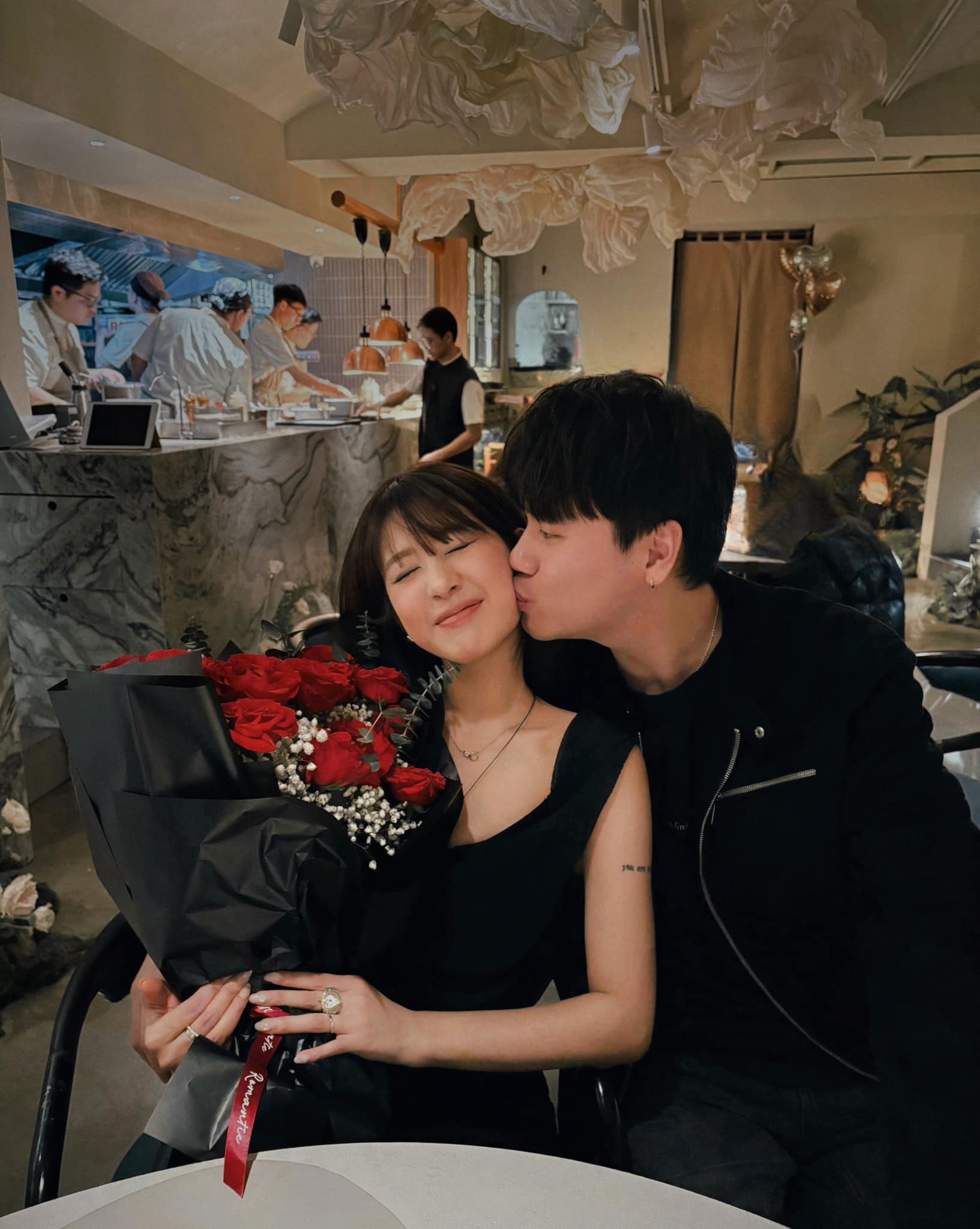 Từ chuyện tình học trò gây sốt 13 năm trước đến cuộc hôn nhân viên mãn: Visual cặp đôi như bị thời gian bỏ quên- Ảnh 4.