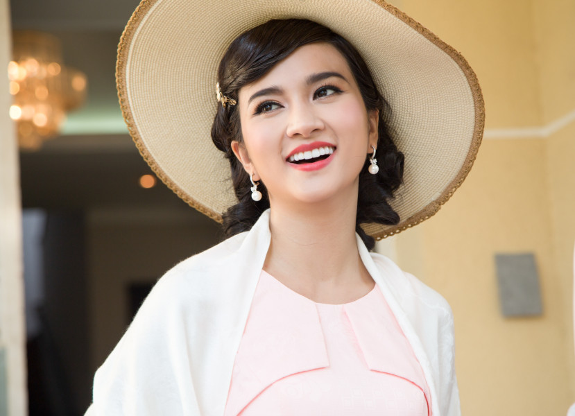 Việt Nam có 1 gương mặt vừa Hong Kong, vừa Âu Mỹ, vừa Latinh: Không muốn bị tàng hình thì đừng đứng cạnh cô ấy- Ảnh 5. Việt Nam có 1 gương mặt vừa Hong Kong, vừa Âu Mỹ, vừa Latinh: Không muốn bị tàng hình thì đừng đứng cạnh cô ấy- Ảnh 5.