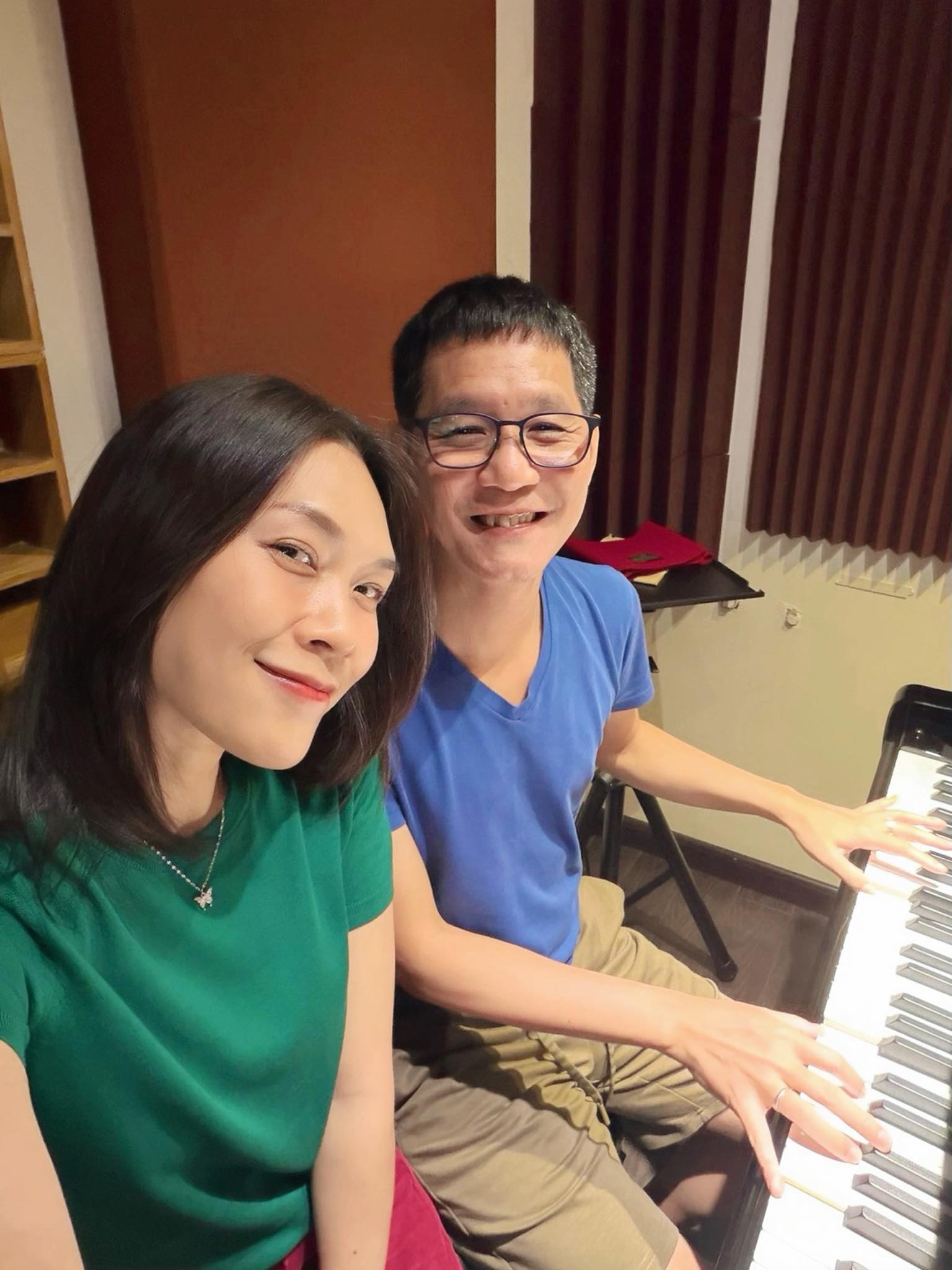 Thông tin về người đàn ông quan trọng được Mỹ Tâm công khai đưa sang Mỹ cùng vào tháng 6 tới - Ảnh 2.
