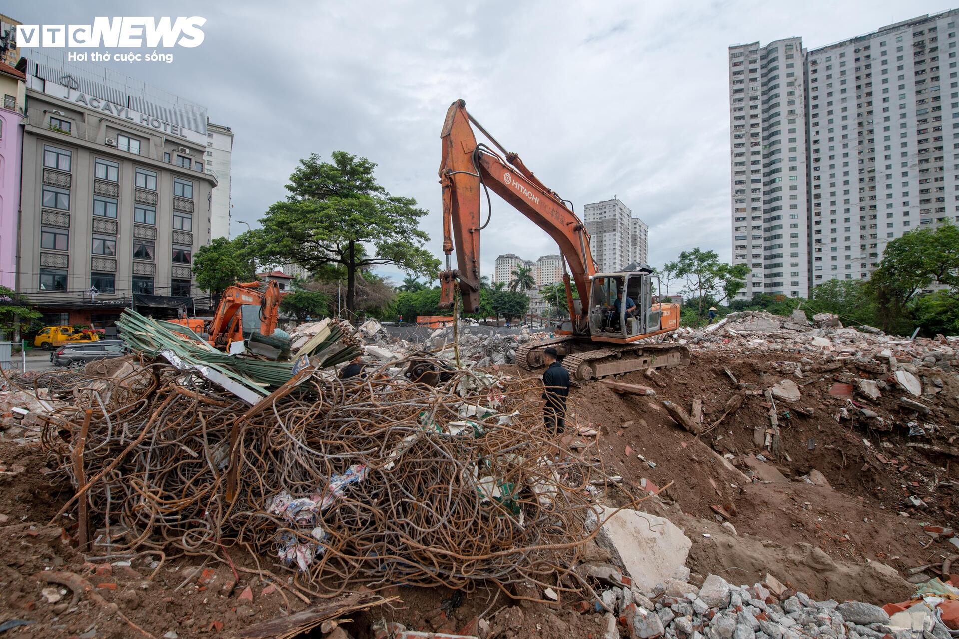 Hà Nội: Toàn cảnh nút giao Phạm Tu - đường 70 sau gần một thập kỷ đình trệ- Ảnh 5.