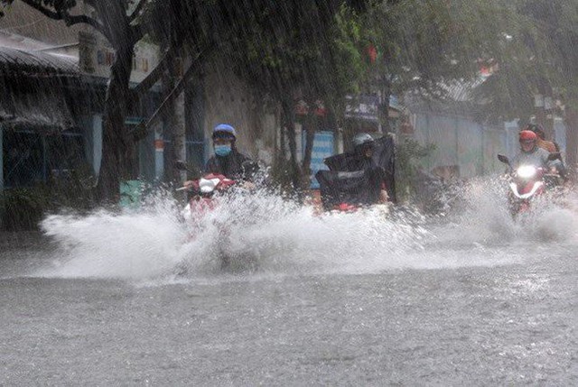Dự báo mới nhất của chuyên gia về thời điểm kết thúc nắng nóng ở miền Bắc- Ảnh 1.