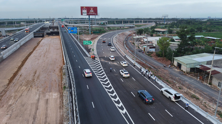 Ô tô dưới 9 chỗ được vào cao tốc Biên Hòa - Vũng Tàu qua nhánh T2 từ 24/5- Ảnh 1.