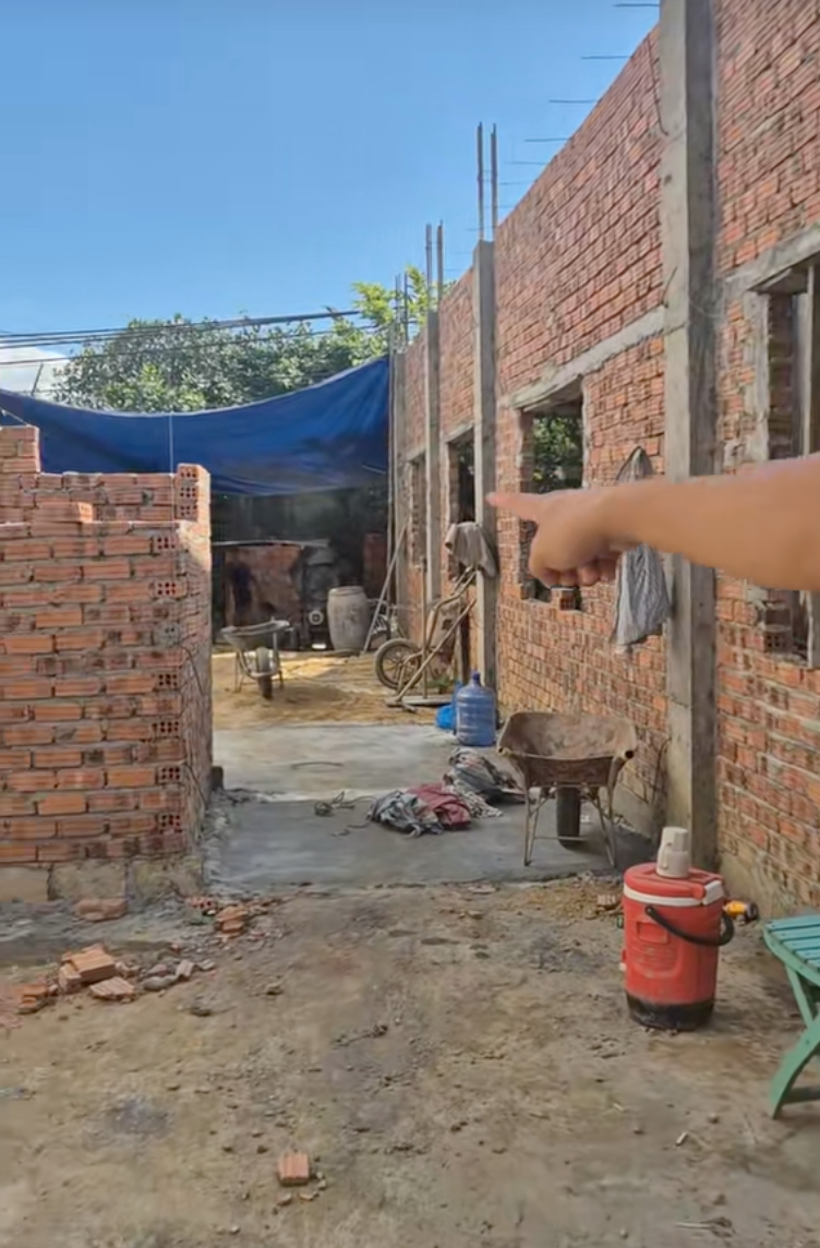 Vợ chồng rời Hà Nội vào Đà Nẵng, sau hơn 1 năm đã xây căn nhà thứ 2 ở tuổi 40: Không “nghỉ hưu sớm” mà tự tăng thu nhập từ nhu cầu du lịch- Ảnh 12.