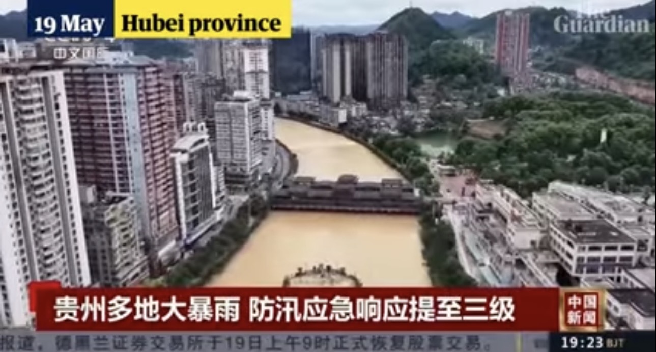 Mưa lũ kinh hoàng trên diện rộng ở Trung Quốc - Ảnh 14.