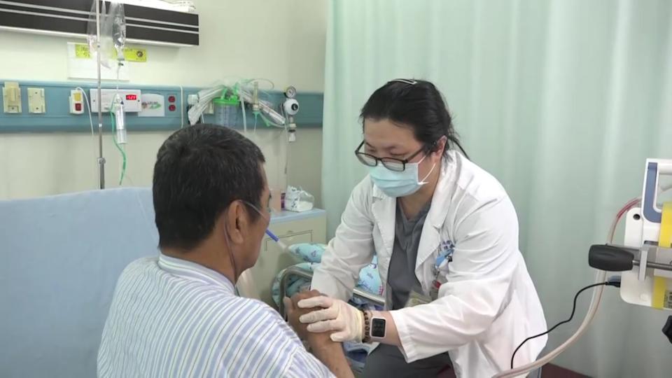 Người đàn ông mắc “vua trong các loại ung thư” nghẹn ngào: Giá như tôi không bỏ qua 2 bất thường khi tắm- Ảnh 1.