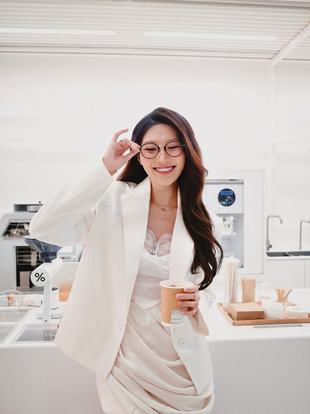 Dâu hào môn giản dị nhất Việt Nam: Sinh con xong "đẹp như chưa từng đẻ", mặc đơn giản mà sang ngời ngời- Ảnh 7.