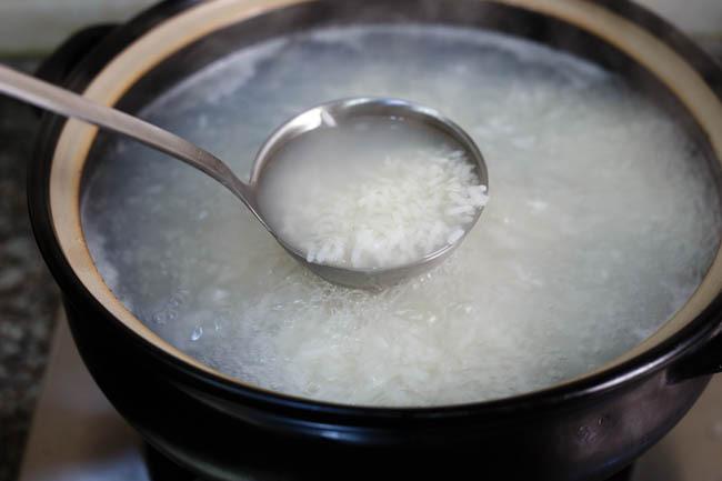 Mỗi ngày có đến 4.500 người chết vì tiểu đường, bác sĩ khuyên: Thà ăn nhiều thịt còn hơn mê 4 món- Ảnh 2.