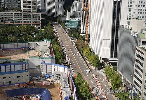 Sập cầu vượt tại thủ đô Seoul khiến ít nhất 3 người thiệt mạng- Ảnh 2.
