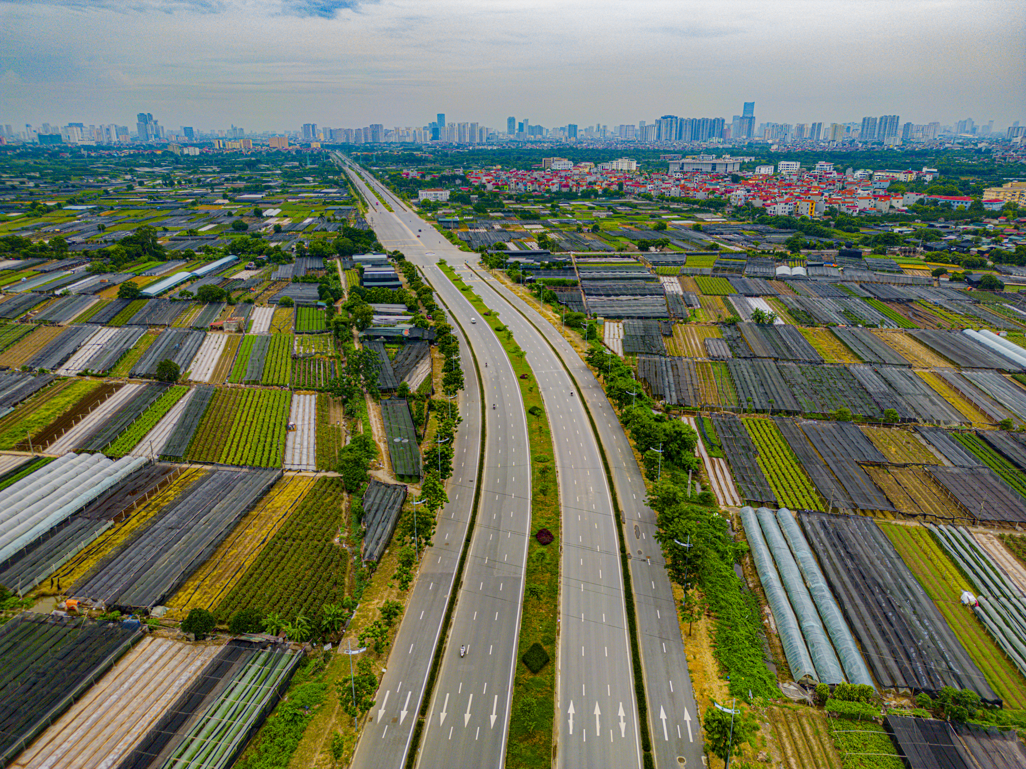 Hà Nội chính thức phê duyệt đầu tư siêu dự án chạy dọc 11km ven sông, có gần 2.000 biệt thự diện tích lớn bậc nhất thủ đô cho giới tài phiệt  - Ảnh 5.
