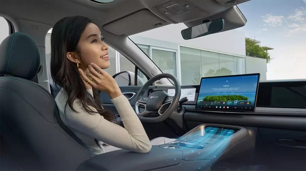Mẫu xe bán chạy của BYD tại Việt Nam chính thức ra mắt phiên bản mới: 'Ăn xăng' 3,3 lít/100km, đi gần 2.000km không cần tiếp nhiên liệu- Ảnh 3.