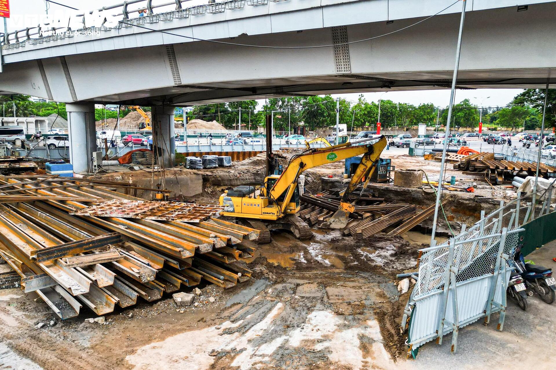 Công trường hầm chui gần 750 tỷ đồng dưới nút giao đông đúc phía Đông Hà Nội- Ảnh 6.