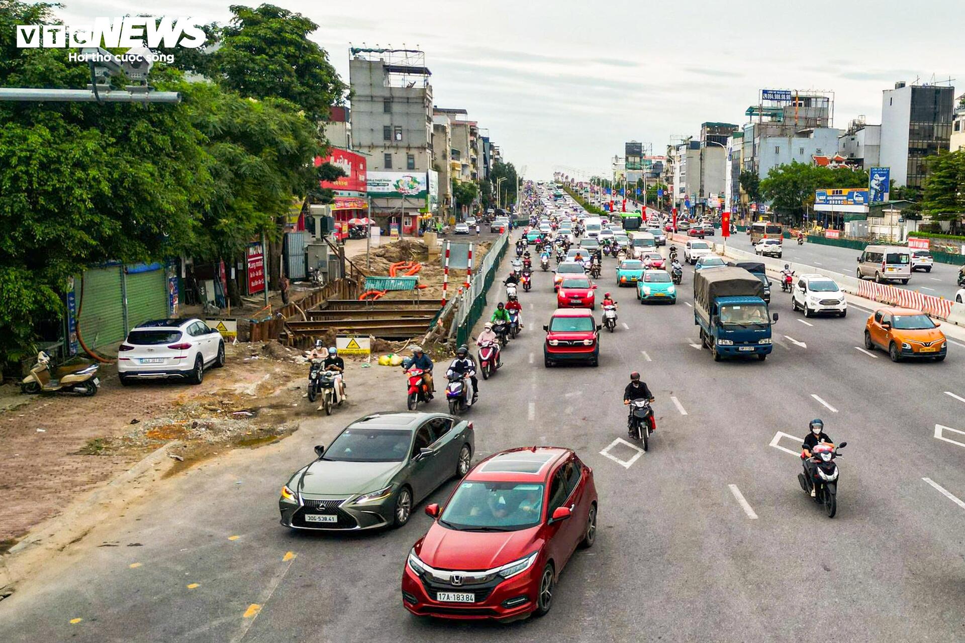 Công trường hầm chui gần 750 tỷ đồng dưới nút giao đông đúc phía Đông Hà Nội- Ảnh 8.