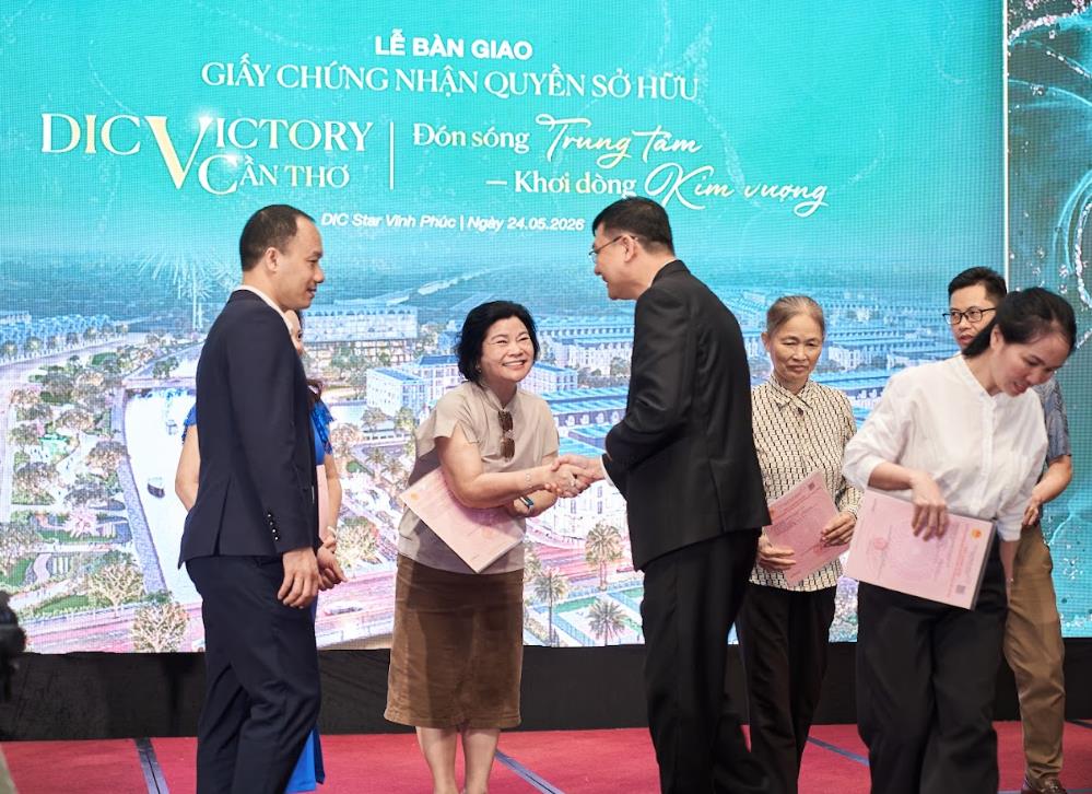Liên tiếp bàn giao GCNQSDĐ, DIC Victory Cần Thơ trở thành tâm điểm dòng tiền đầu tư - Ảnh 1.
