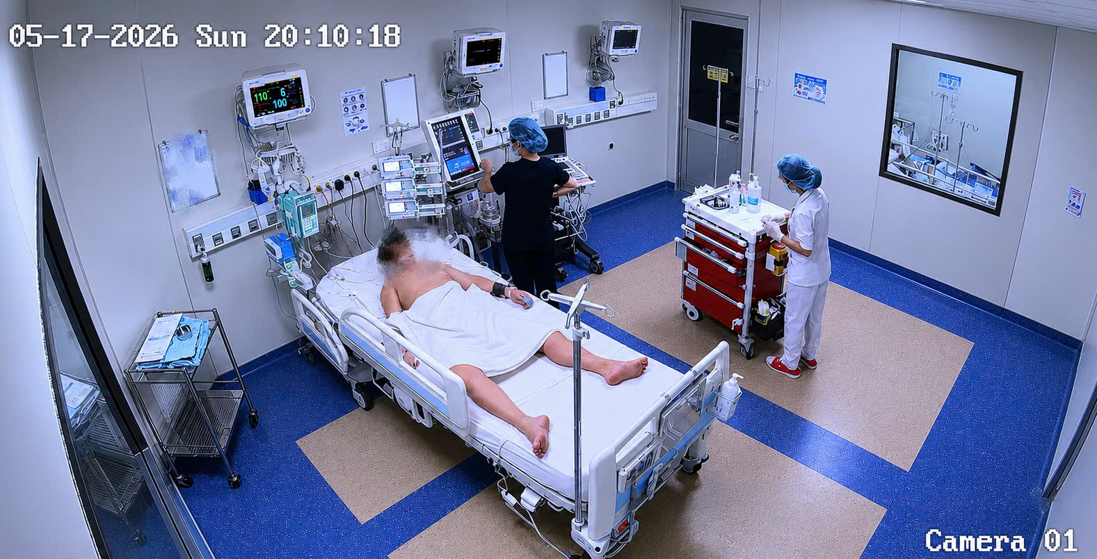 Bé trai 13 tuổi phải thở máy 3 ngày do nhiễm não mô cầu nặng: Bố mẹ hối hận vì không làm 1 việc- Ảnh 1. Bé trai 13 tuổi phải thở máy 3 ngày do nhiễm não mô cầu nặng: Bố mẹ hối hận vì không làm 1 việc- Ảnh 1.