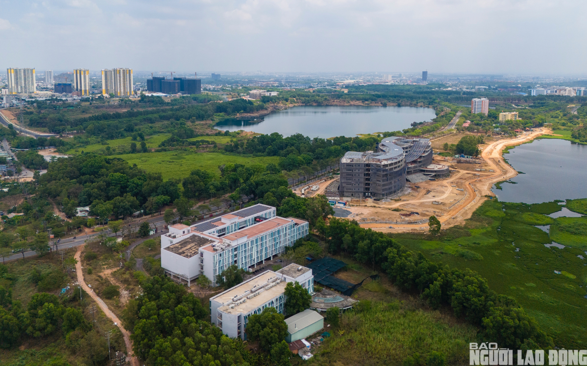 Toàn cảnh nút giao cửa ngõ Đại học Quốc gia TPHCM dang dở sau gần 20 năm- Ảnh 12. Toàn cảnh nút giao cửa ngõ Đại học Quốc gia TPHCM dang dở sau gần 20 năm- Ảnh 12.