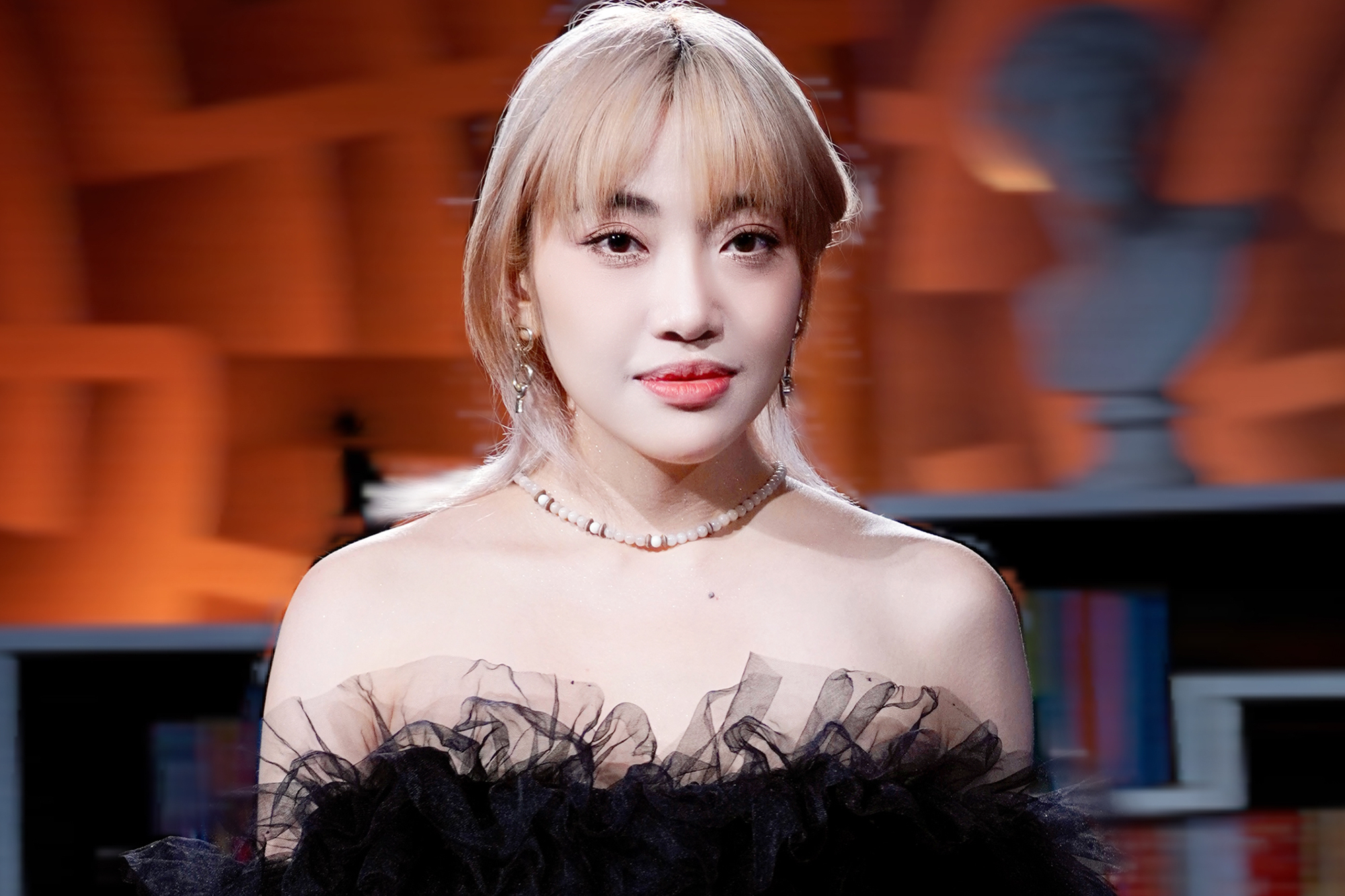 Đầu tư MV 5 triệu đồng, nữ ca sĩ Việt có hit để đời rồi lặn mất tăm không ai biết  - Ảnh 7.