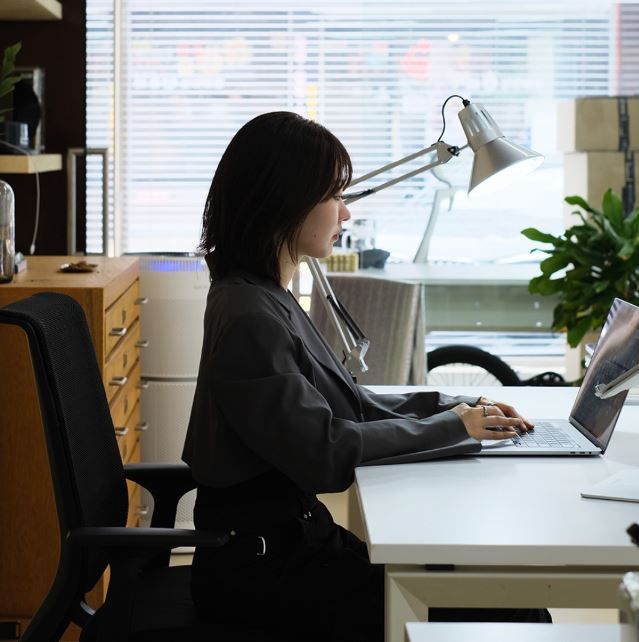 “Ngày làm việc vô tận”: Hàng trăm email và cuộc họp phát sinh, 21h rời văn phòng và không còn sau đó nữa- Ảnh 2.