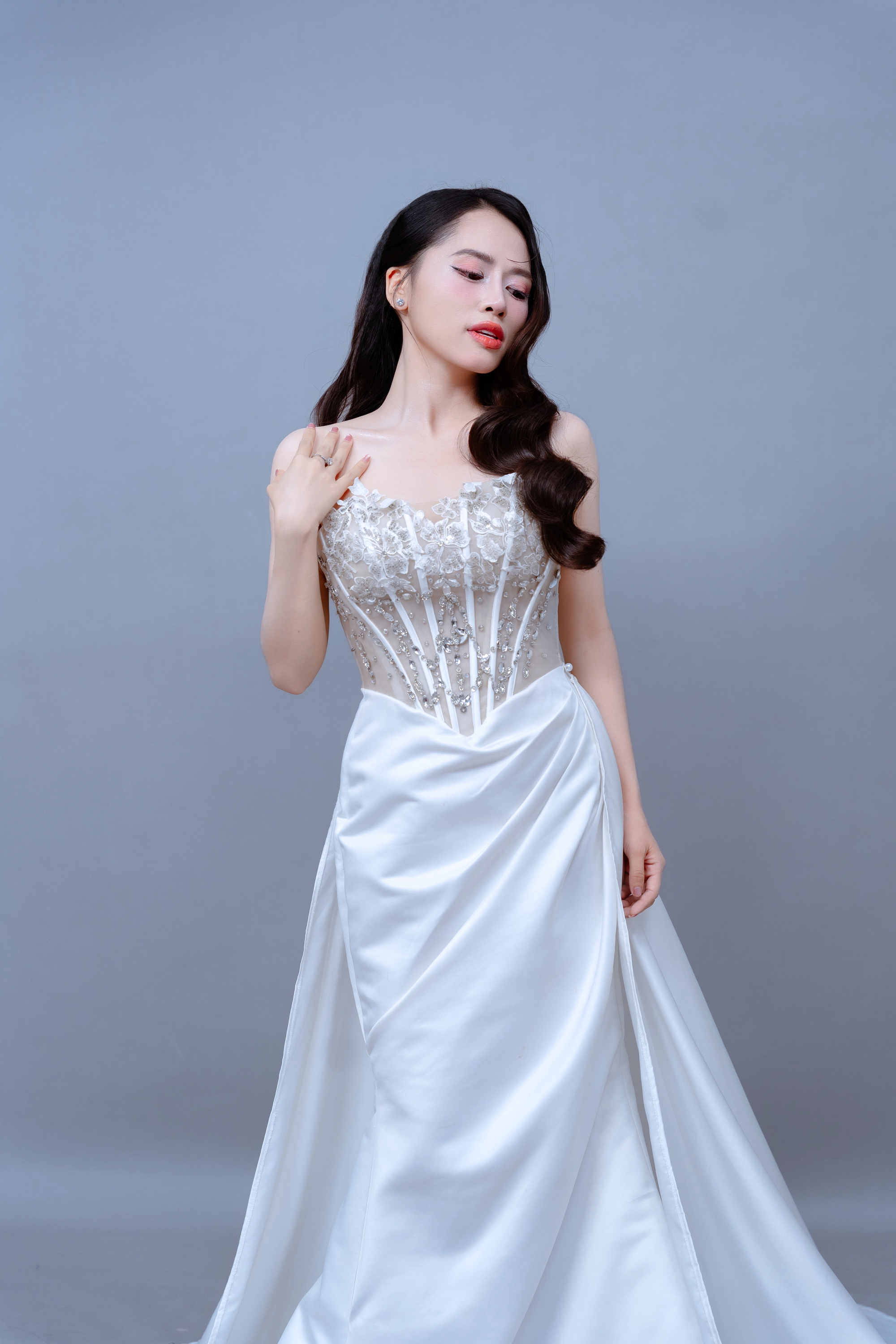 Nữ ca sĩ quyết rời Huế: 