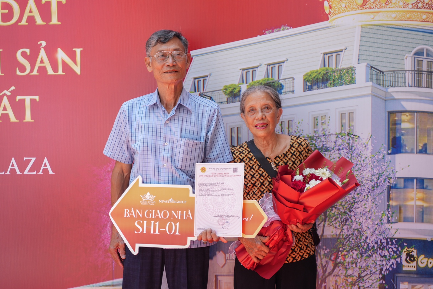 Shophouse Sông Công bàn giao sổ đỏ: Bảo chứng pháp lý giữa thị trường chọn lọc - Ảnh 1. Shophouse Sông Công bàn giao sổ đỏ: Bảo chứng pháp lý giữa thị trường chọn lọc - Ảnh 1.