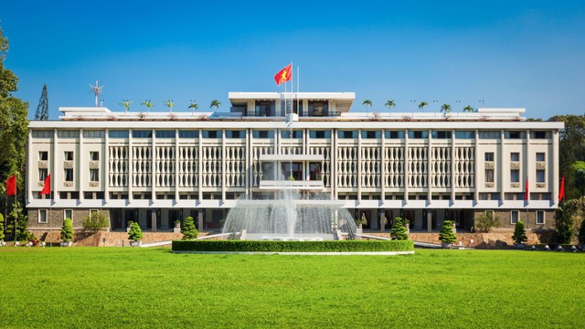 Khách Hàn Quốc há hốc miệng khi đến điểm nổi tiếng ở TP.HCM vào buổi tối, thốt lên: "Thật sự rất khác!"- Ảnh 1.