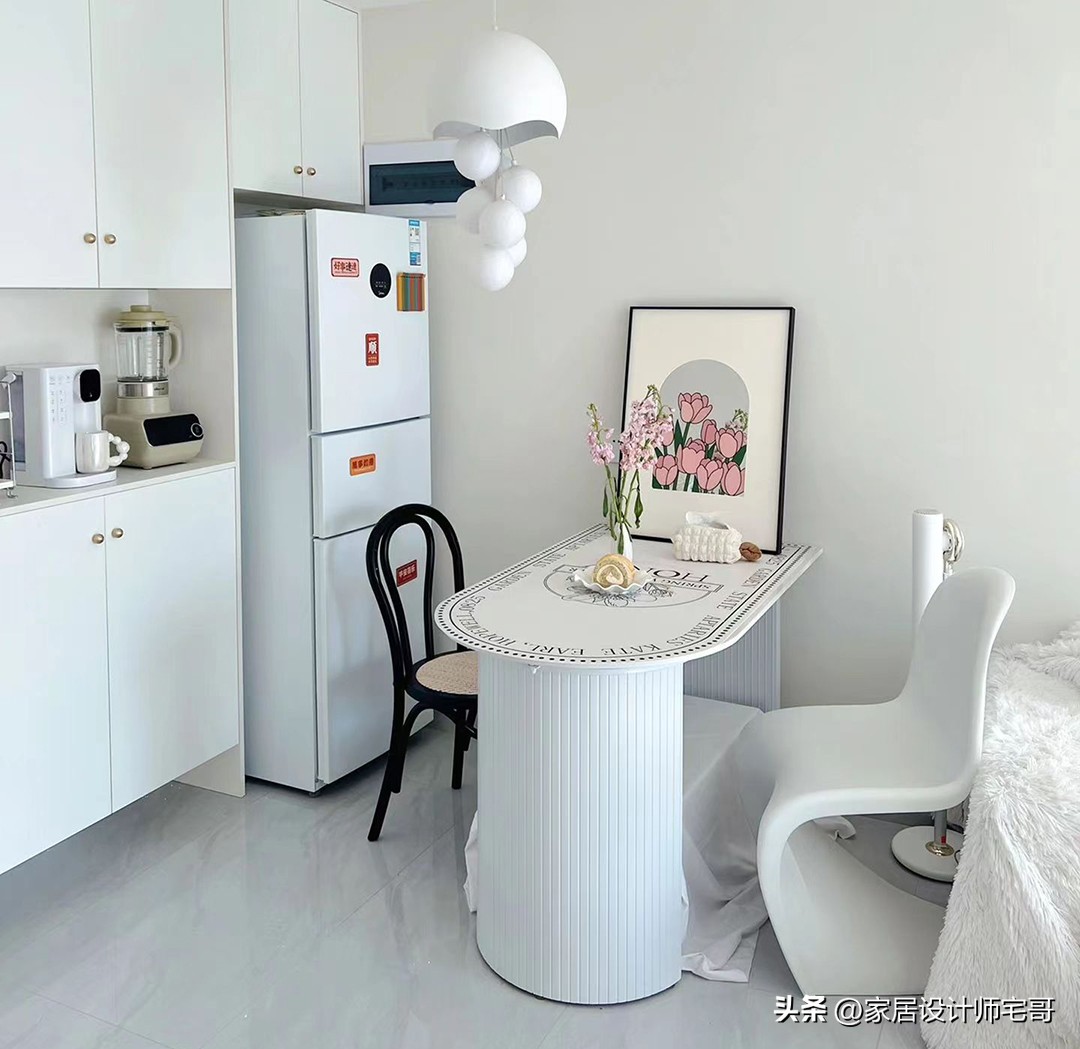 Căn hộ 37m² của cô gái độc thân khiến 300.000 người thích: Nhỏ nhưng tinh tế đến từng góc- Ảnh 3.