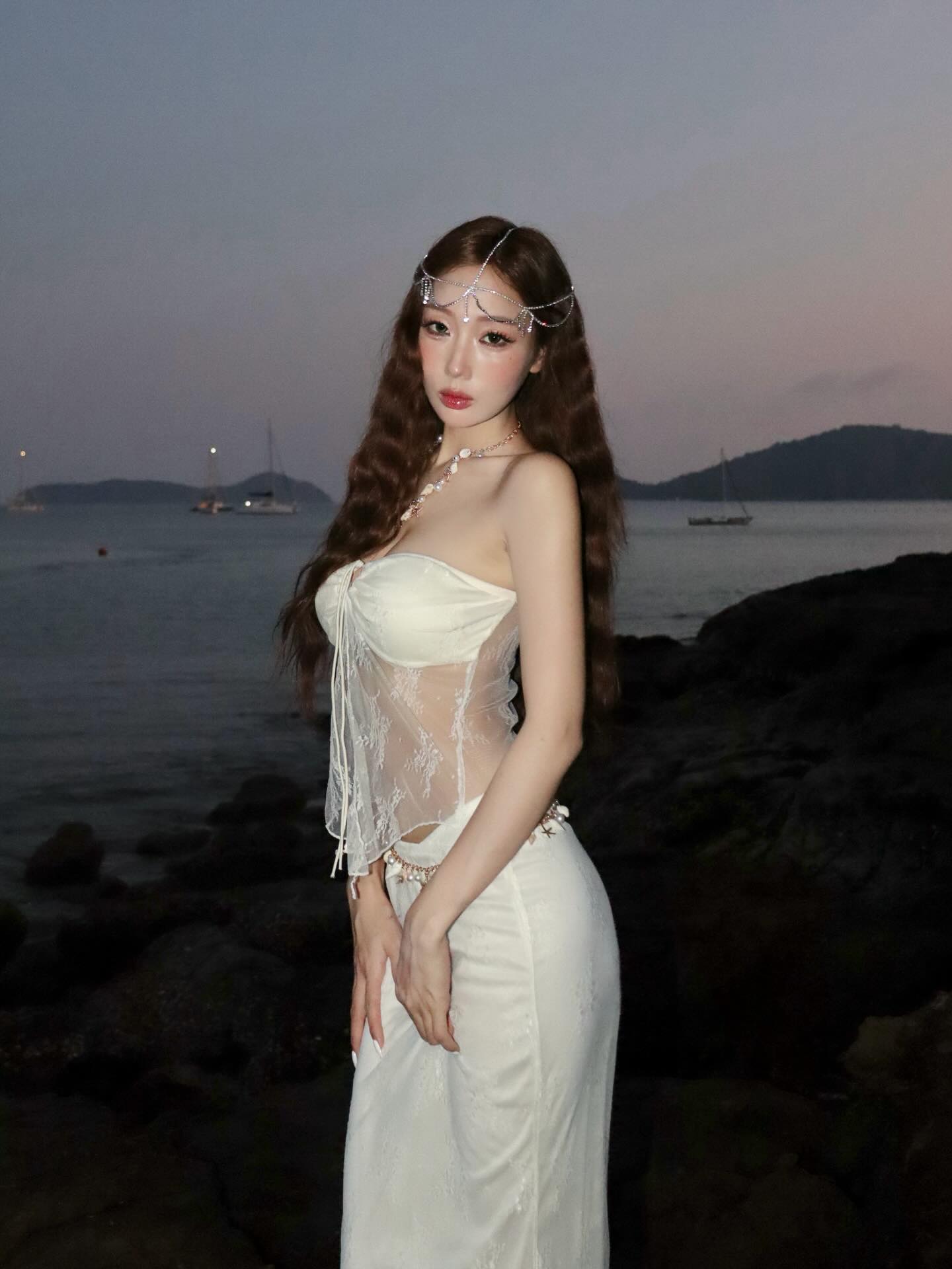 Mỹ nhân “độc thân đắt giá”, vợ rapper nổi tiếng ngoài 30 tuổi lúc nào cũng thấy lui đến một nơi: Bảo sao eo cứ phẳng lì!- Ảnh 7.