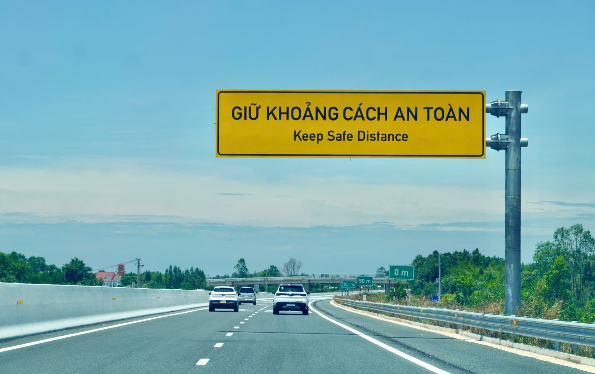 Vì sao đường cao tốc Biên Hoà-Vũng Tàu vắng phương tiện dịp cao điểm? - Ảnh 12.