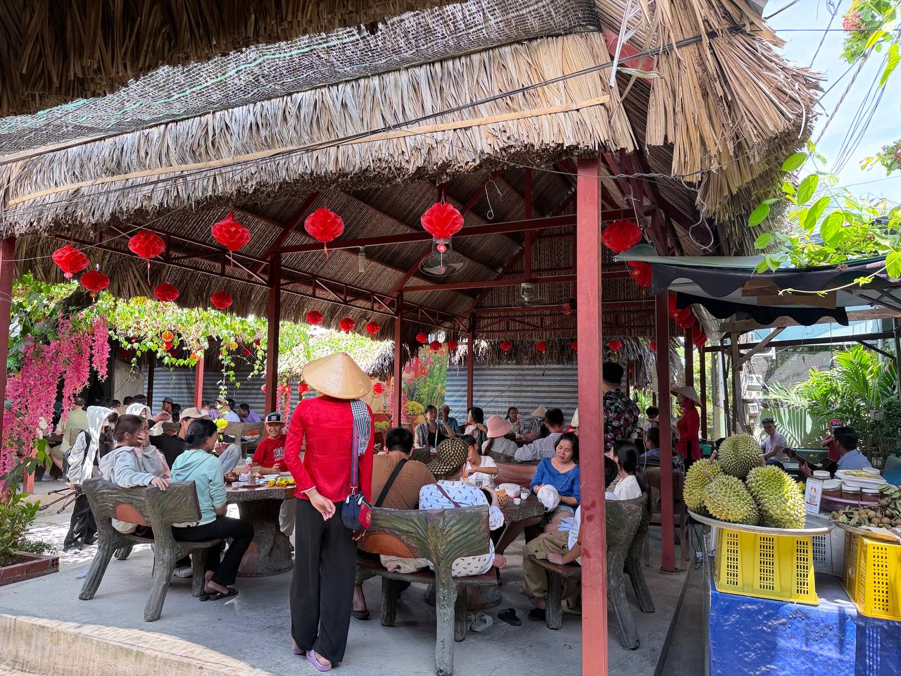Tour miền Tây đắt khách dịp 30/4-1/5: Hàng trăm du thuyền tại Mỹ Tho- Vĩnh Long hoạt động hết công suất- Ảnh 1.