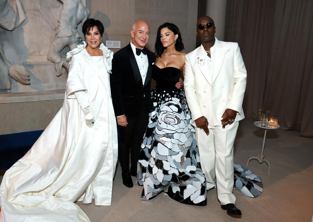 Vợ chồng tỷ phú Jeff Bezos chi 10 triệu USD để đồng chủ trì Met Gala- Ảnh 1.