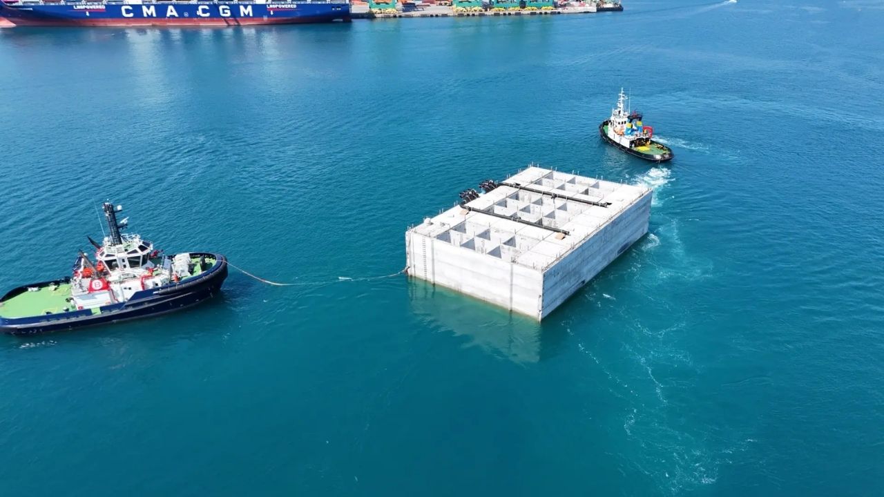 Phát hiện nhiều 'quái vật bê tông' liên tục được thả xuống đáy biển trong 7 ngày, quyết tâm hoàn thành một nhiệm vụ chiến lược - Ảnh 3.