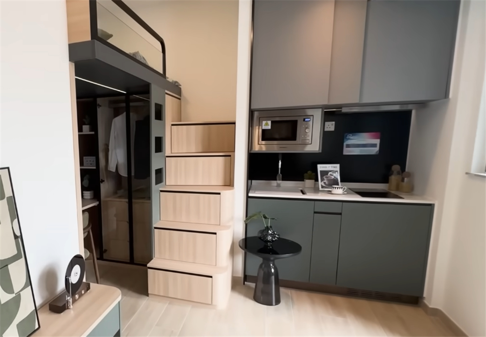 Cô gái trẻ khoe căn hộ 20m² nhỏ hơn 2 chỗ đậu xe nhưng vẫn đủ phòng khách, bếp, phòng ngủ và cả ban công khiến nhiều người bất ngờ- Ảnh 9.