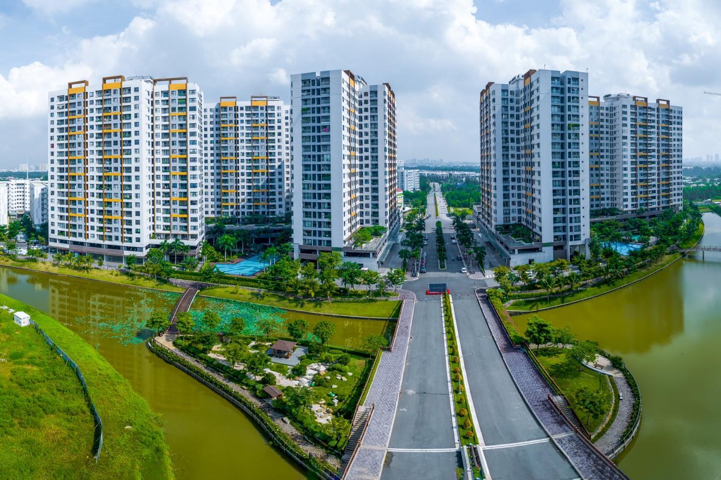 Cuộc đua thị phần bất động sản TP.HCM: Những "lão làng" đối mặt làn sóng đổ bộ của Vinhomes, Masterise, Sun Group - Ảnh 5.