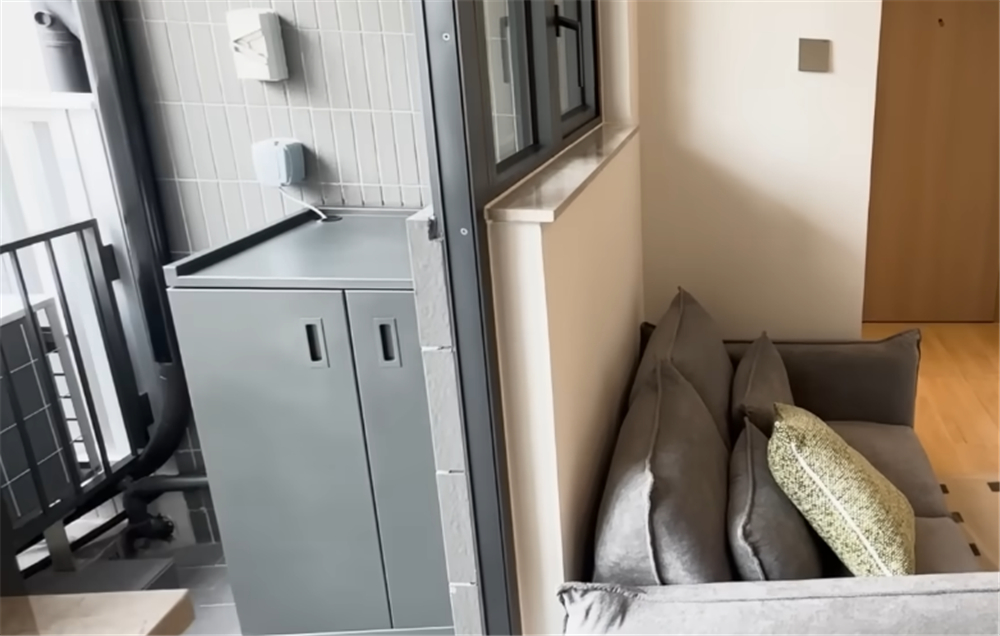 Cô gái trẻ khoe căn hộ 20m² nhỏ hơn 2 chỗ đậu xe nhưng vẫn đủ phòng khách, bếp, phòng ngủ và cả ban công khiến nhiều người bất ngờ- Ảnh 2.