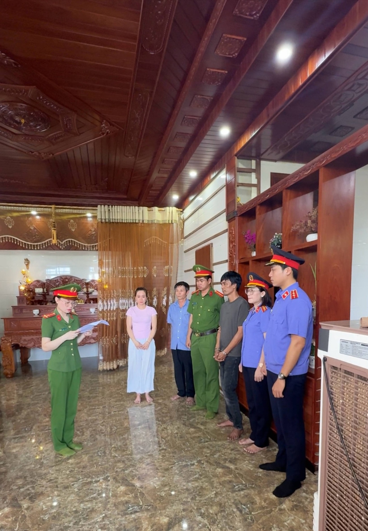 Lừa bán đất với sổ hồng giả: Phan Ngọc Linh chiếm đoạt hơn 500 triệu đồng - Ảnh 2.