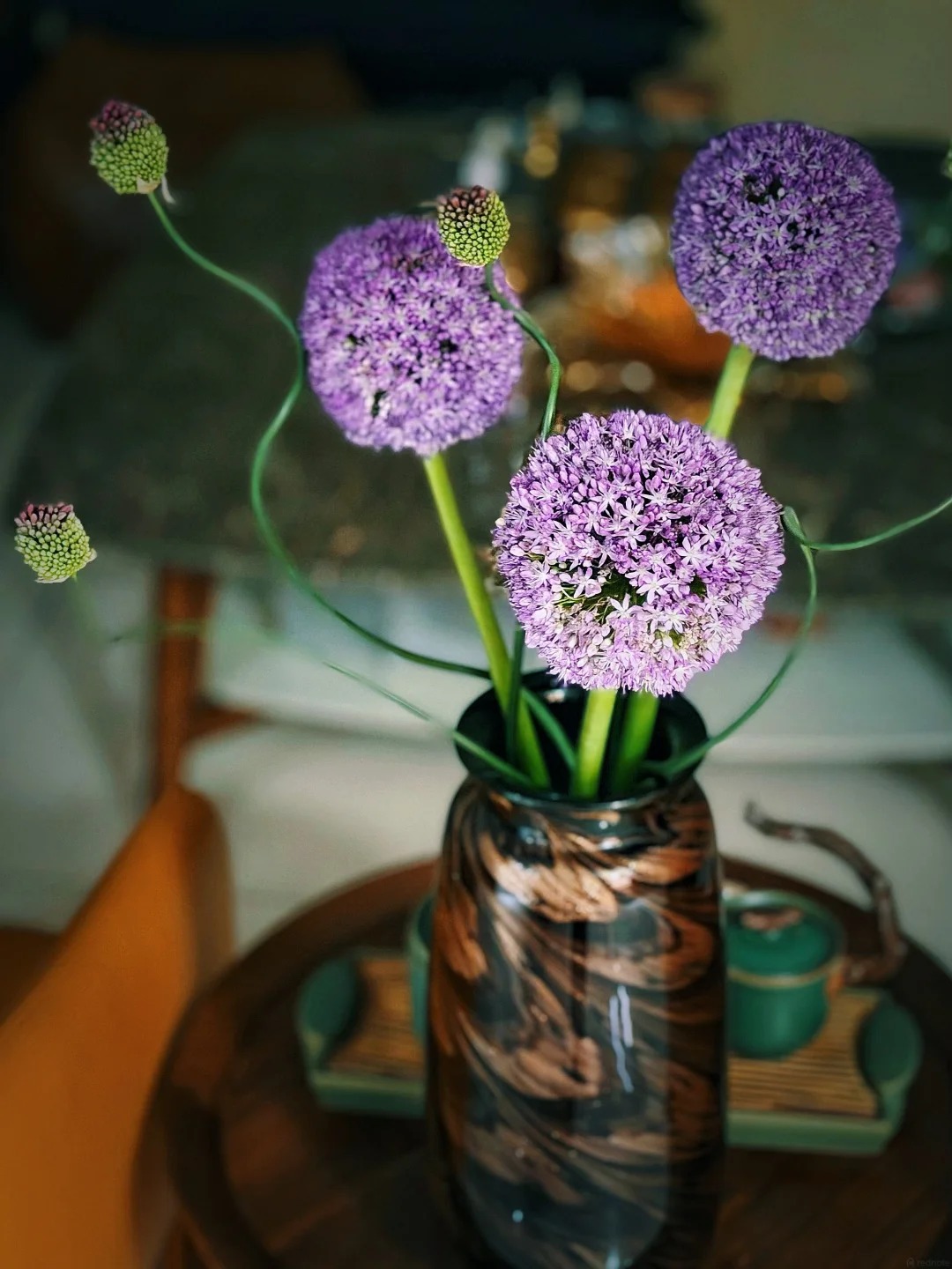 Mê mẩn với hoa Allium: Kẹo mút tím khổng lồ trong nghệ thuật cắm hoa 2026 - Ảnh 10.