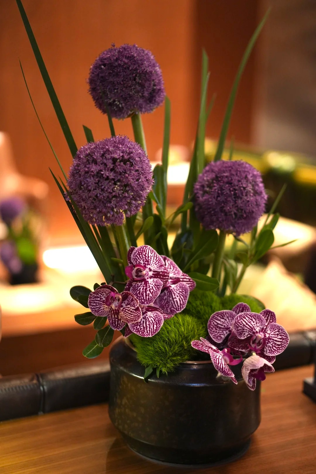 Mê mẩn với hoa Allium: Kẹo mút tím khổng lồ trong nghệ thuật cắm hoa 2026 - Ảnh 3.